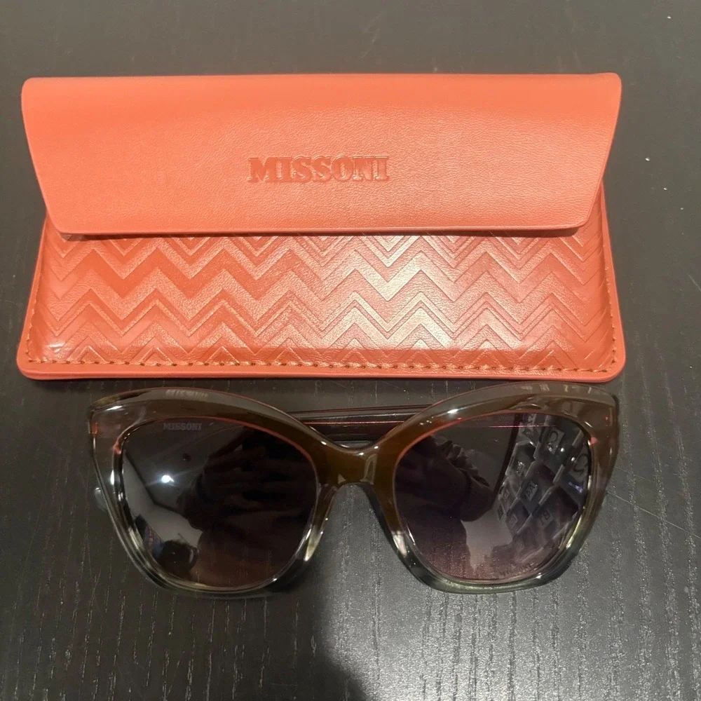 Missoni‎ Brown Gradient Cat Eye Sunglasses Zigzag Temple